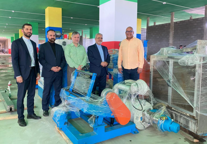 First production line arriving at La Guaira Port for Venefibra factory